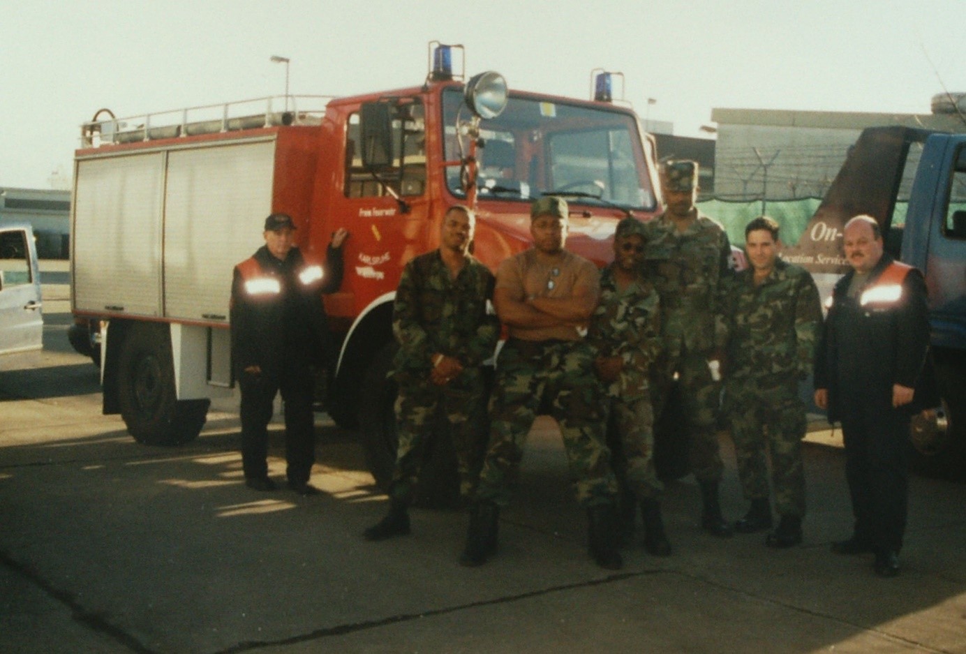 Winter 2000 - Brandsicherheitswache Army go home